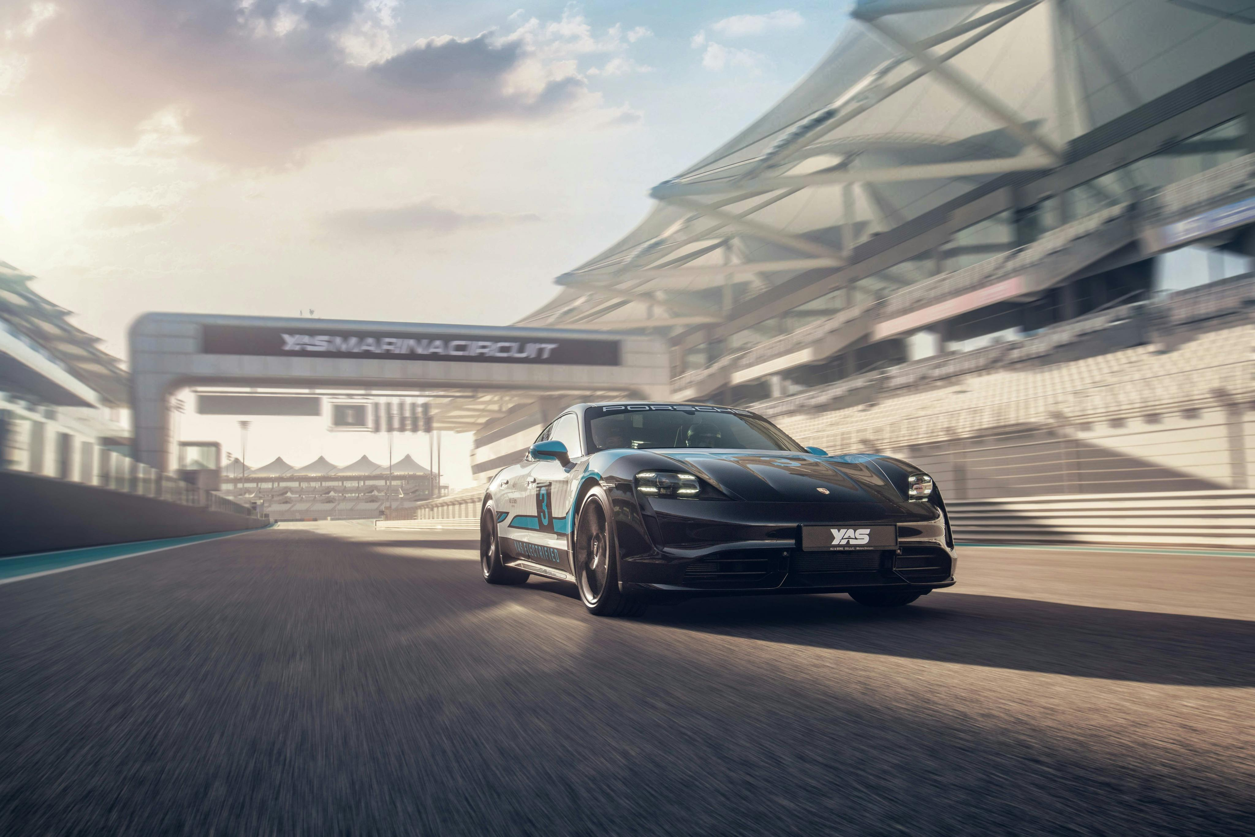 Yas Marina Circuit: Alfa Romeo Driving or Passenger Experience - Photo 1 of 8